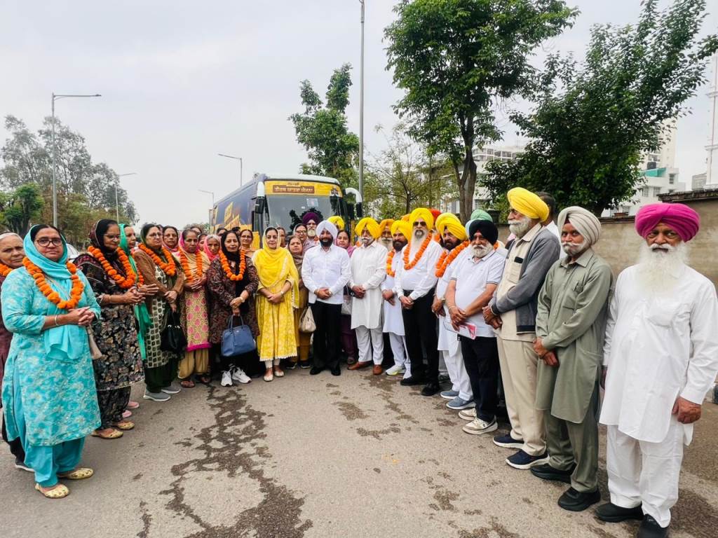 Chief Minister Pilgrimage Scheme MLA Kulwant Singh flagged off the 13th bus from Mohali constituency